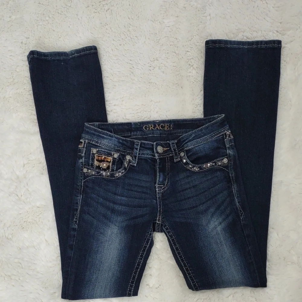 Grace Women's Blue Jeans - Picture 16 of 17